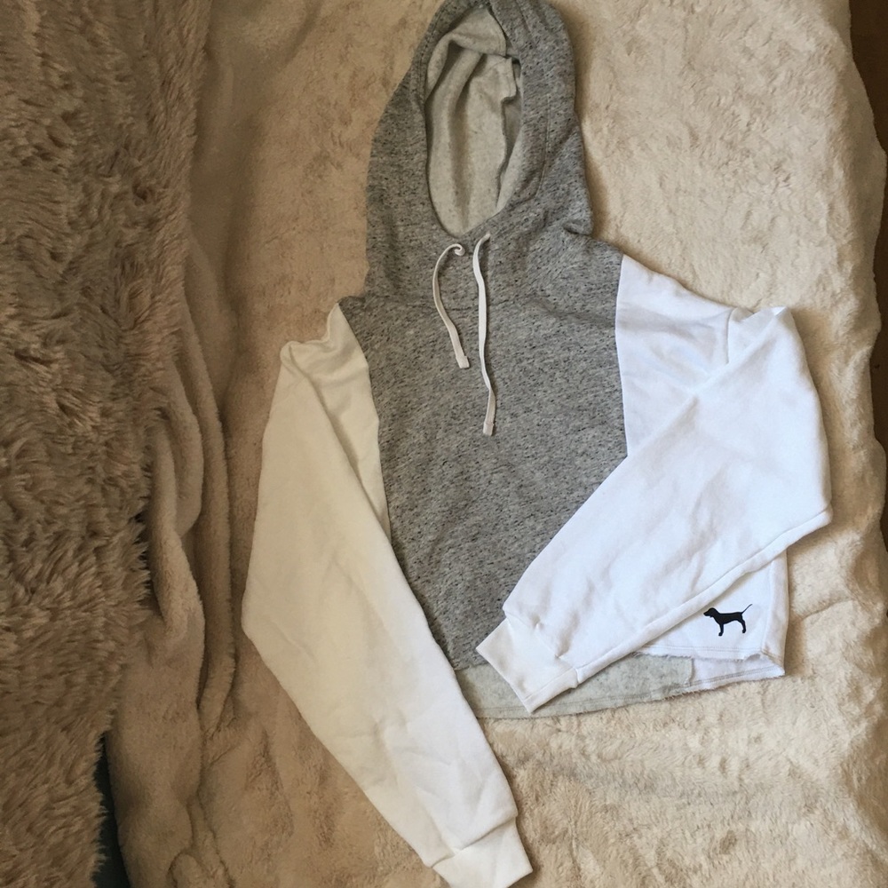 Cropped Hoodie